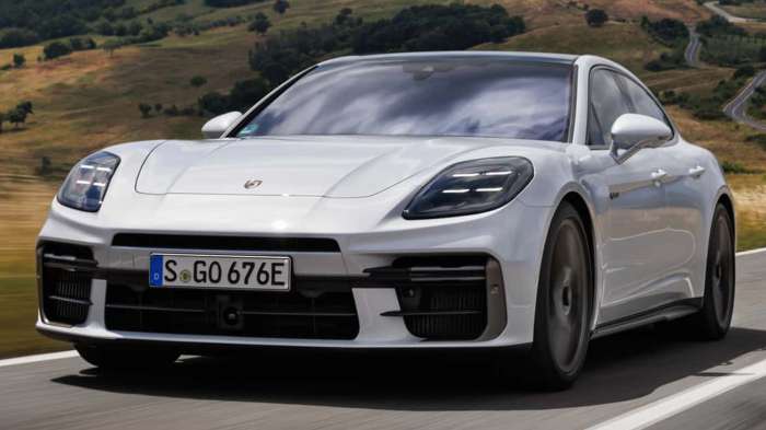   Porsche Panamera Turbo S E-Hybrid   782 